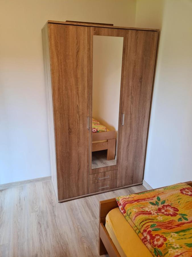Apartmán In Pavlovic Banja Koviljača Exteriér fotografie