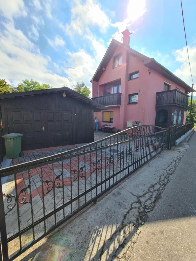 Apartmán In Pavlovic Banja Koviljača Exteriér fotografie