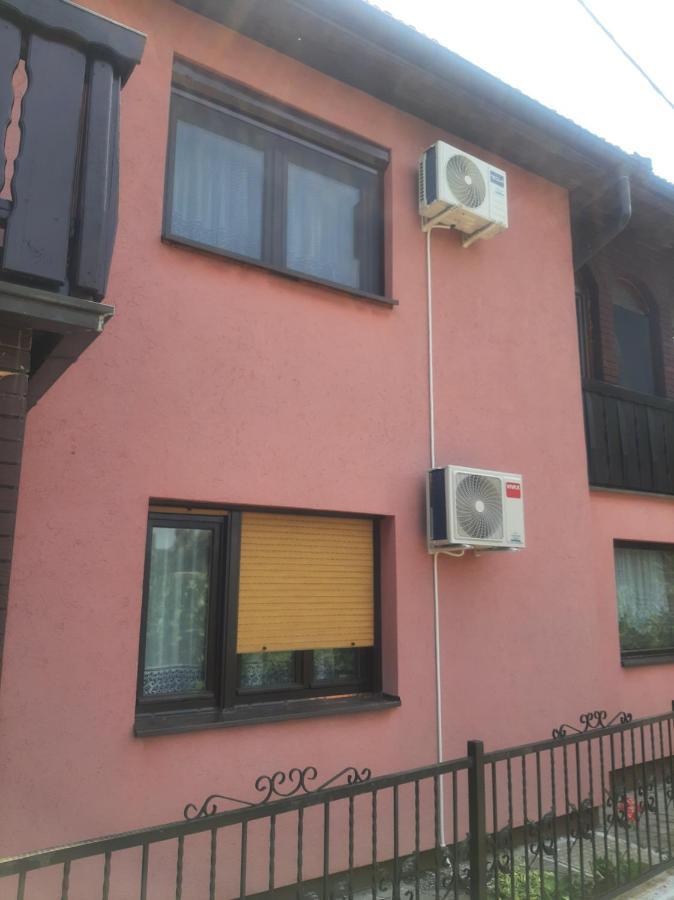 Apartmán In Pavlovic Banja Koviljača Exteriér fotografie